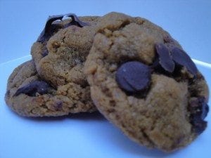 flourless peanut butter chocolate chip cookies