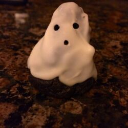 oreo ghost cookie