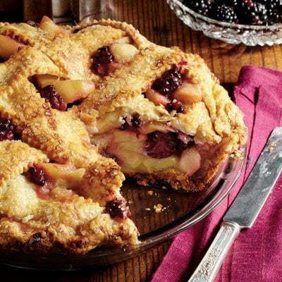 blackberry apple pie