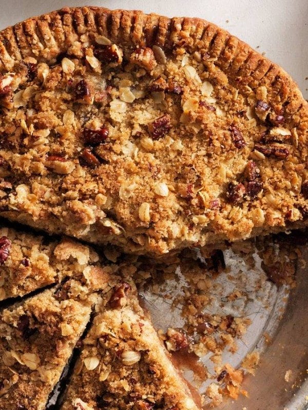 pear crumb pie