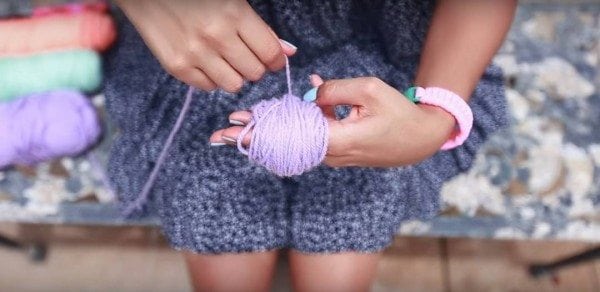 DIY Yarn Pom Pom Flower