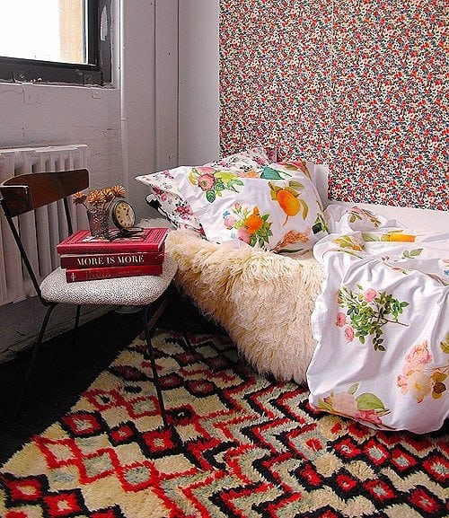 A DIY floral duvet cover that you can do in minutes and with a few materials.